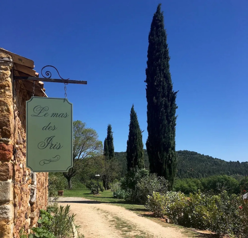 Le Mas Des Iris