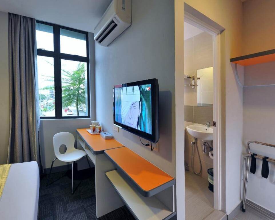 U Pac Hotel