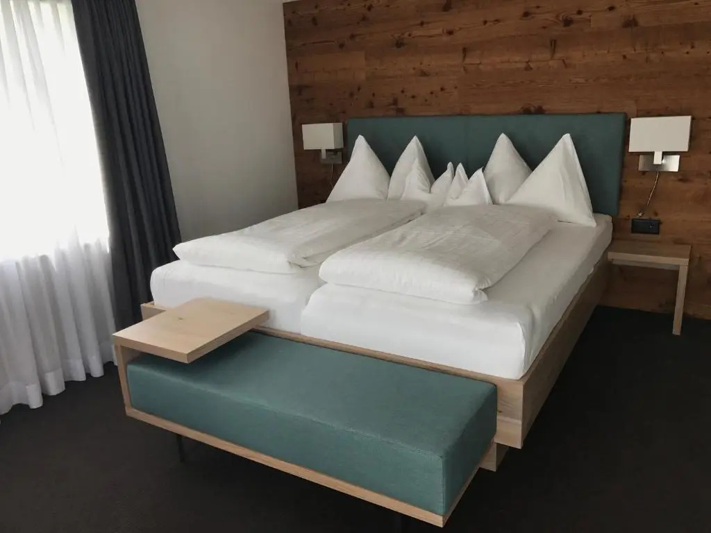 Standard Double room with balcony (full double bed)