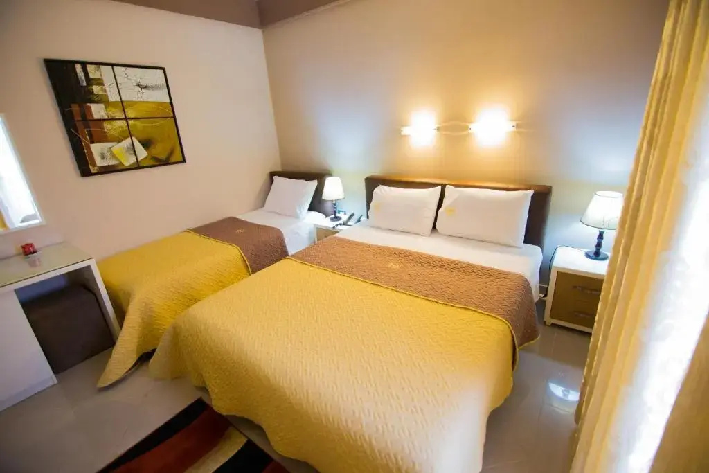 Hotel Dea 2002 - Chambres