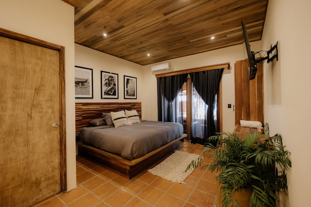 Nossa Hotel — 4