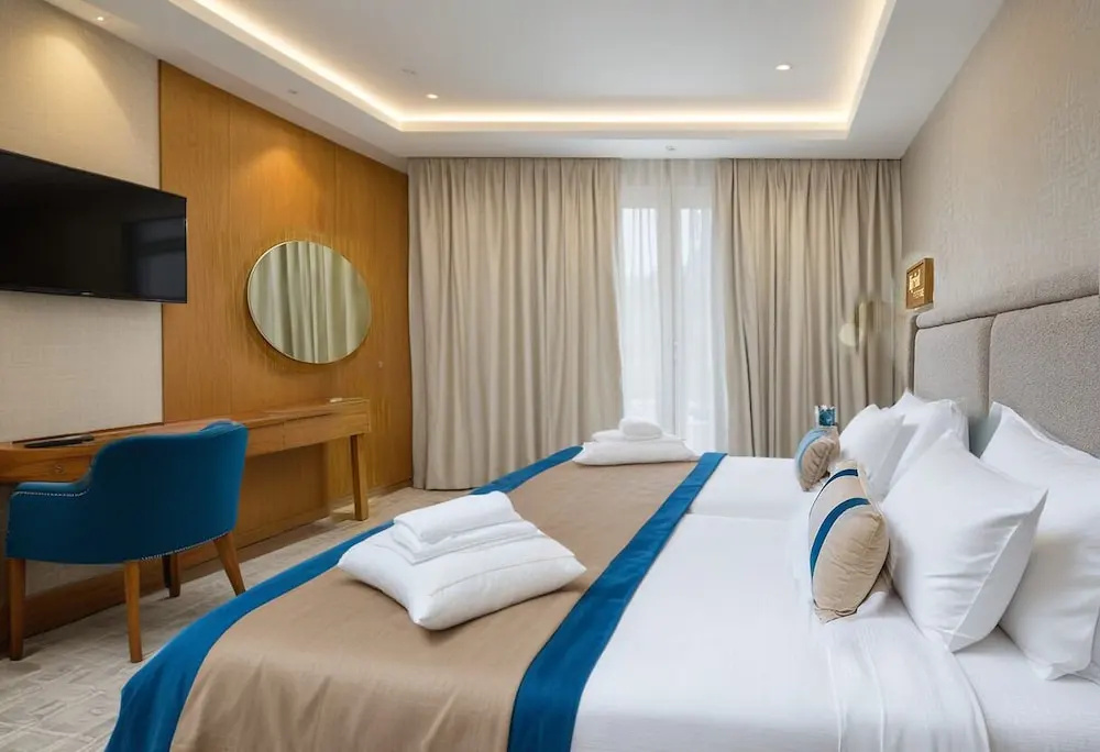 Отель Kyriad Prestige City Center Tunis в Тунисе