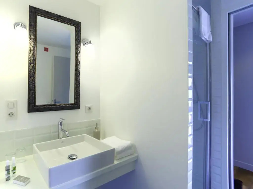 Superior Double room (full double bed)