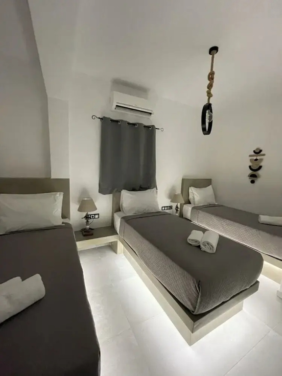 2 Bedrooms Family Basement Apartment with balcony