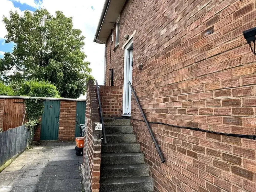 Lambourne - Leicester