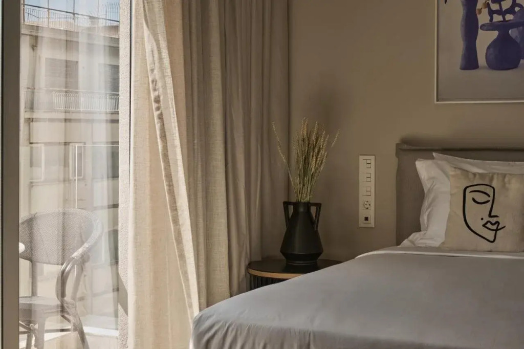 carousel image for Vision Omonia