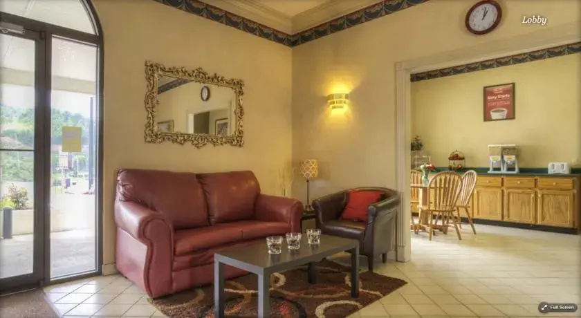Lobby & Reception