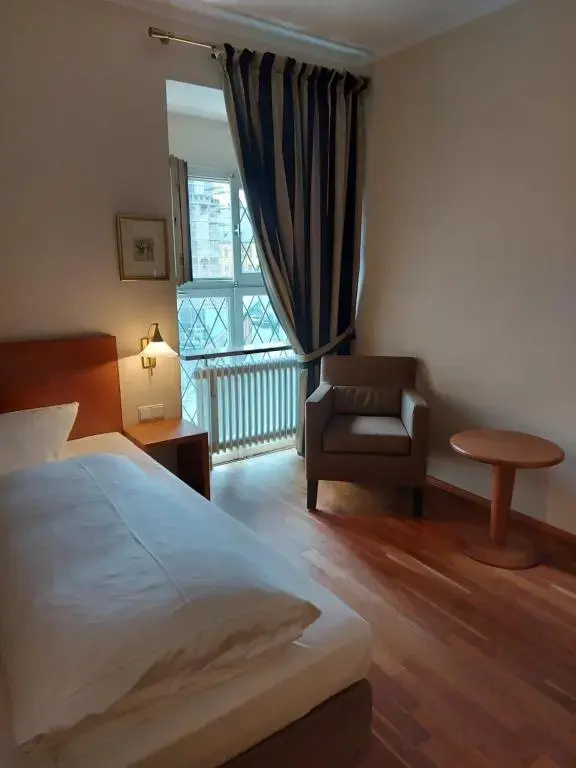 Hotel Kaiserhof Am Dom - Chambres