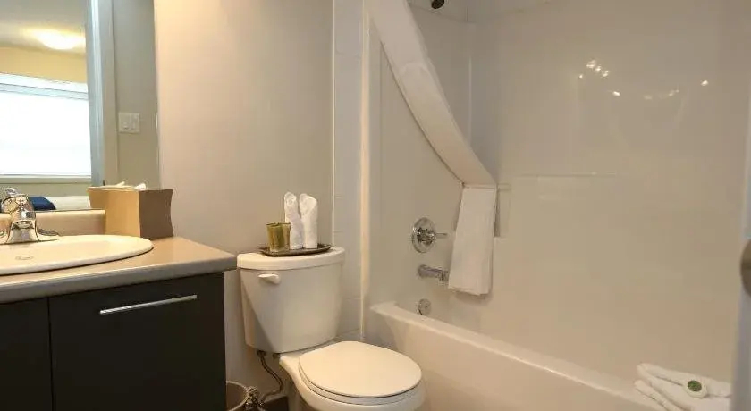 East Village Suites - фото 8