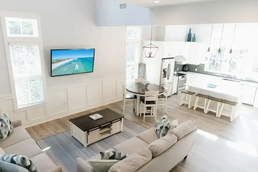 30A Hideaway by Avantstay Walk to Beach 2 Pools