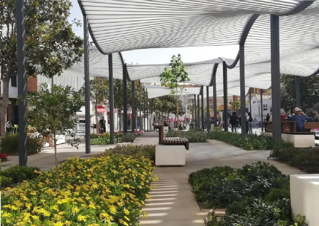 APARTAMENTO en TORREMOLINOS, PLAZA DE ANDALUCIA
