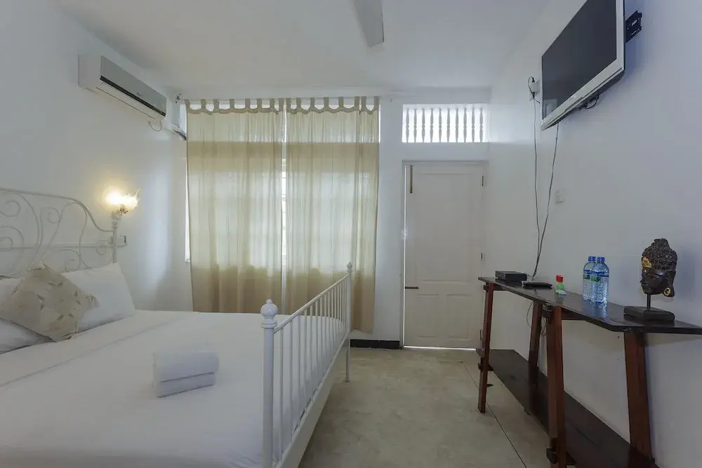 Royce Boutique Hotel