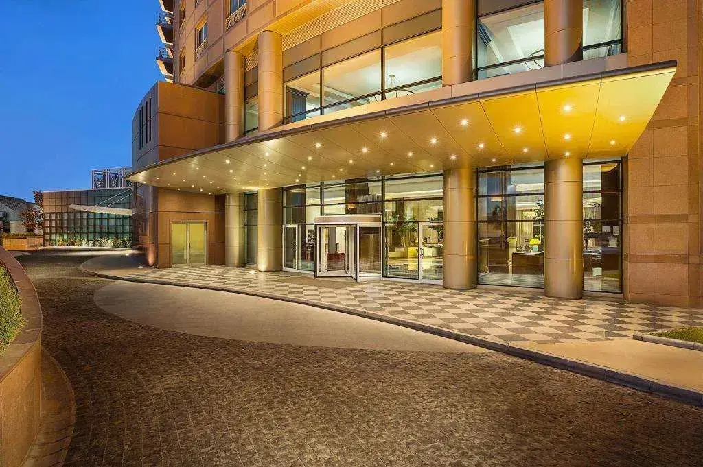 Metropolitan Palace