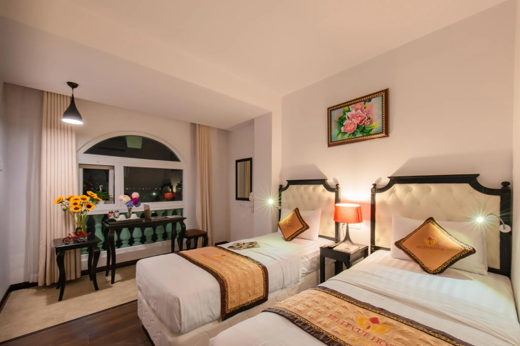 Отель Bellevue Hotel в Нячанге