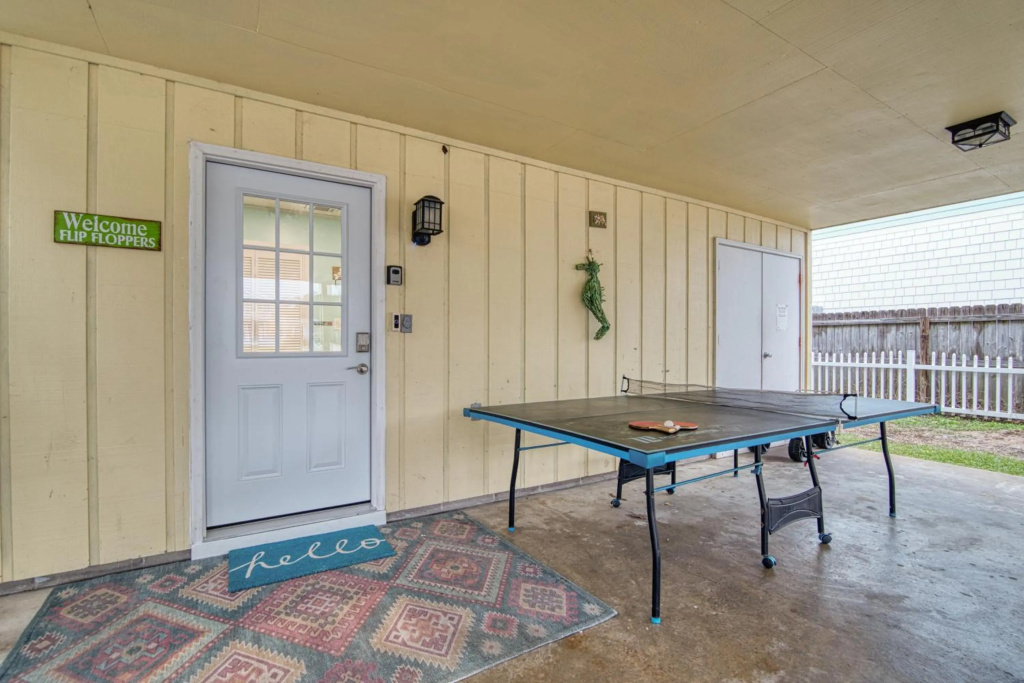 Zula Dreams Beach House, 1min Walk To The Beach, Sleeps 16, Private Heated Pool, Pets Welcome, Fenced Yard