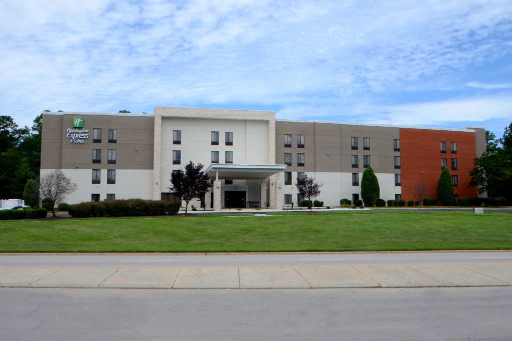 Holiday Inn Express & Suites Raleigh Durham Airport at RTP by IHG