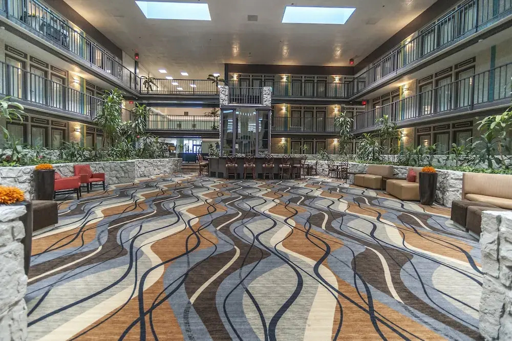 Fifth Season Suites
