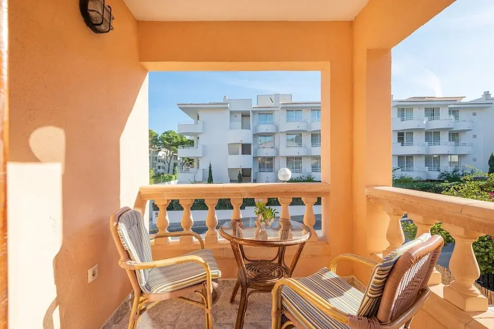 Terrace Views & Coastal Comfort