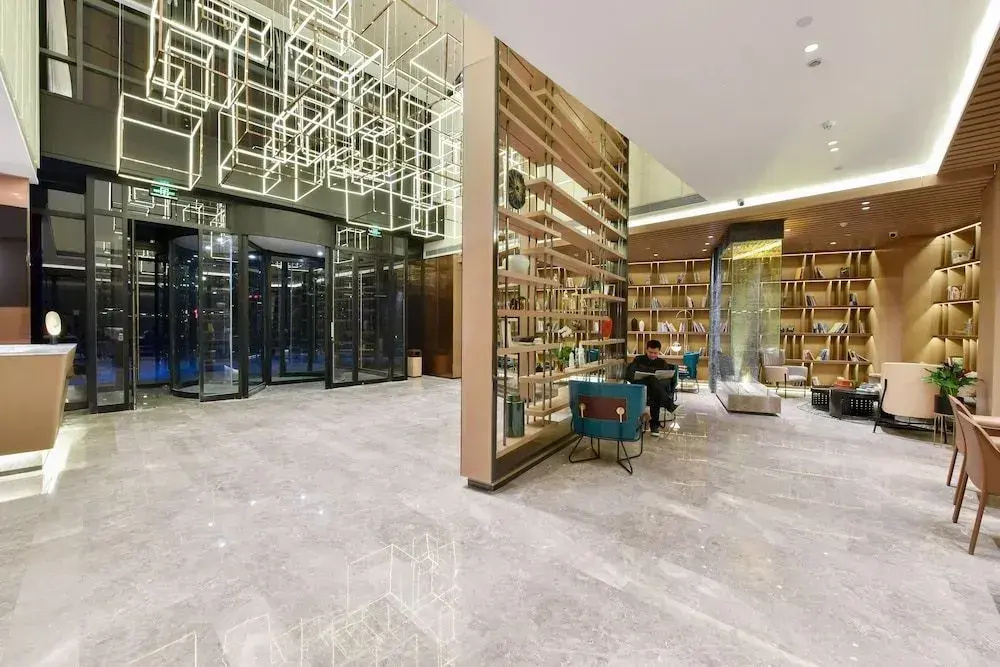 Lobby & Reception