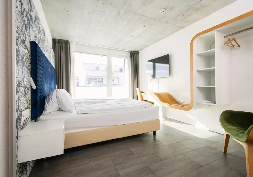 Standard Double room (full double bed)