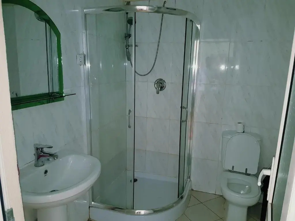 Top Twelve Hotel — фото