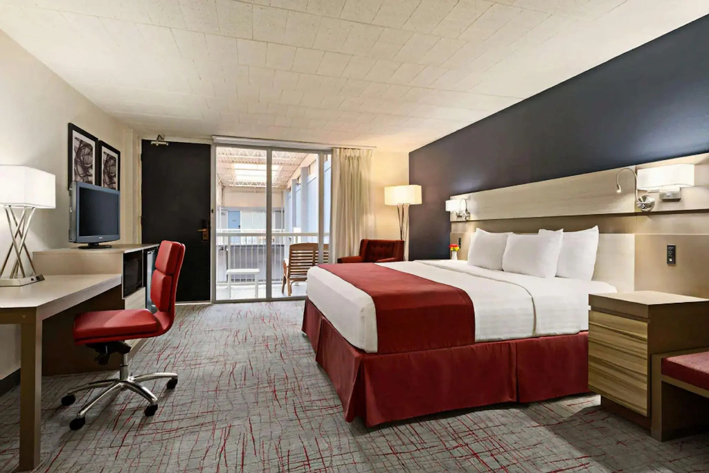 Ramada by Wyndham Clarion - Chambres