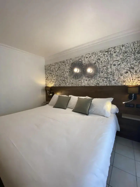 Superior Double room with sea view (full double bed)