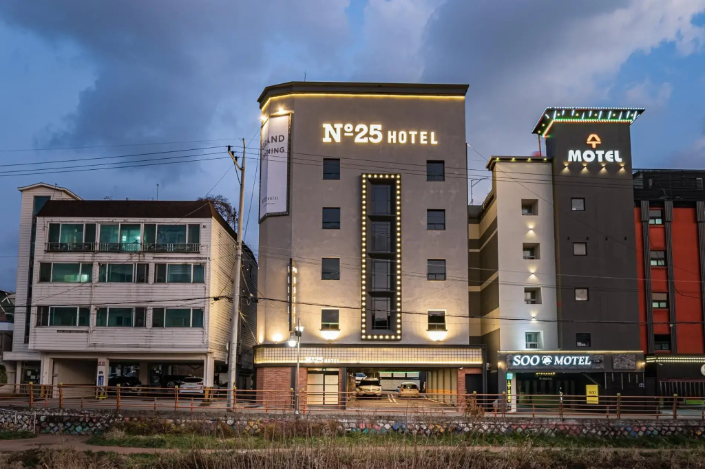 Number 25 Suwon Kyonggi