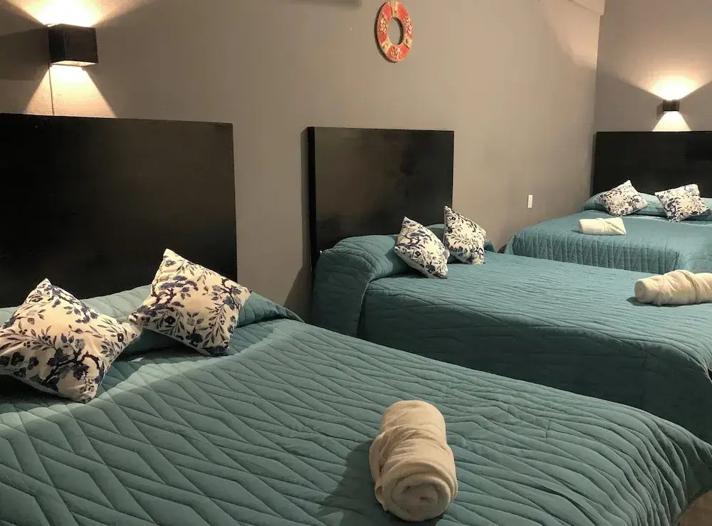 Standard Sextuple room