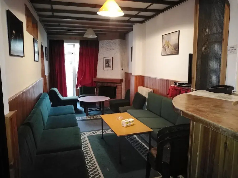 3 Bedrooms Apartment