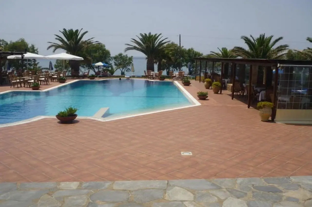 Oasis Hotel 3 * Oasis Hotel 3 *