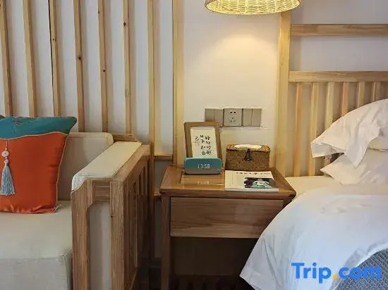 Suite with garden view