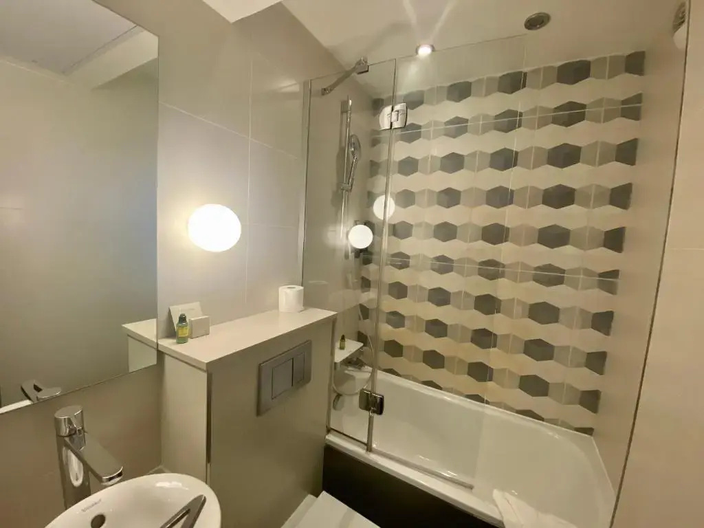 Privilege Double room (full double bed)