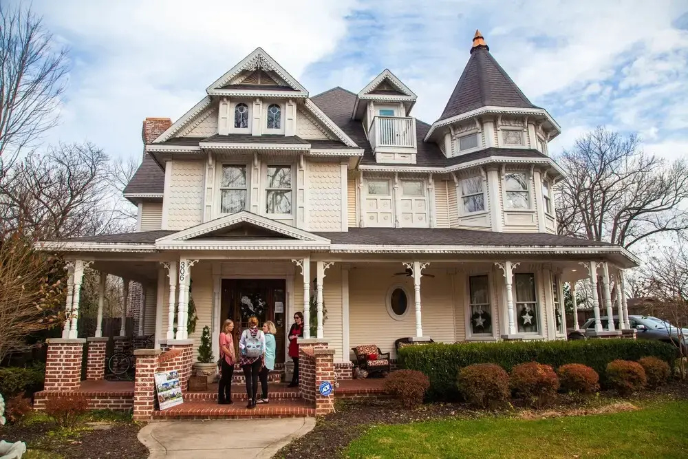 The Victoria B & B