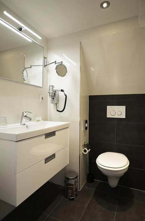 Adam Suites Hotel - Général