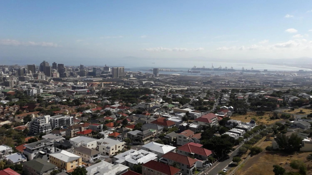 Disa Park 17th Floor Apartment with City Views