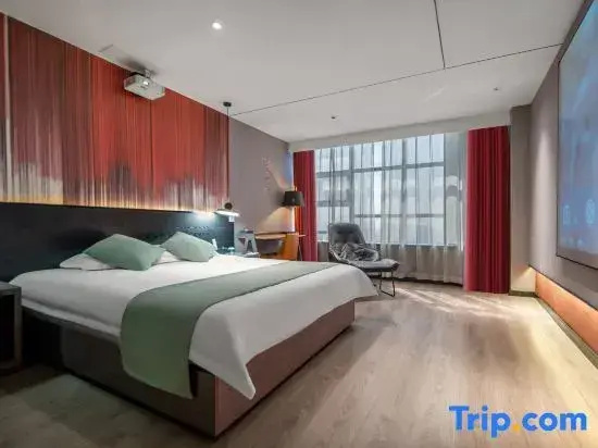 Premier Double room (full double bed)
