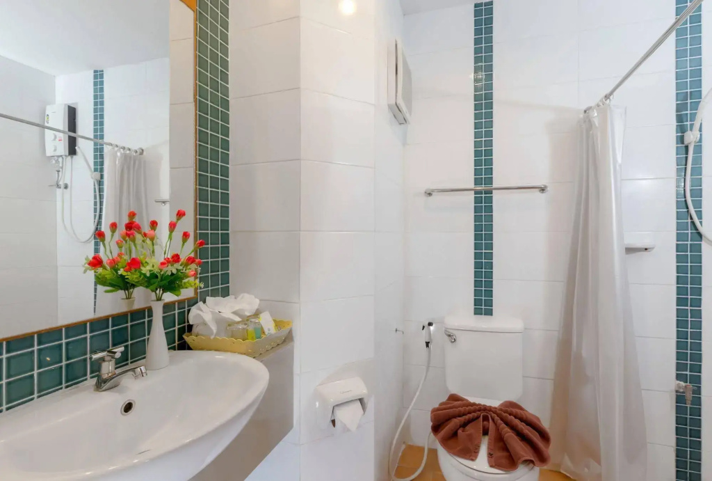 GLOW Jomtien Beach Chaiyapruek, Паттайя, Таїланд мініатюра 9