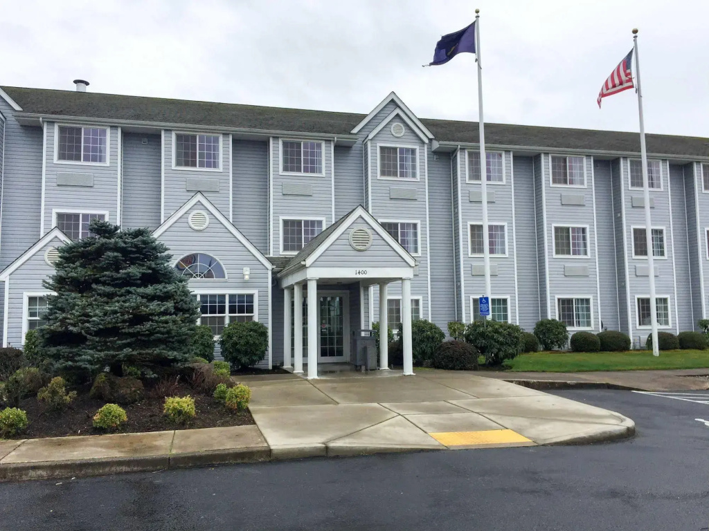 Motel 6 Sutherlin, OR