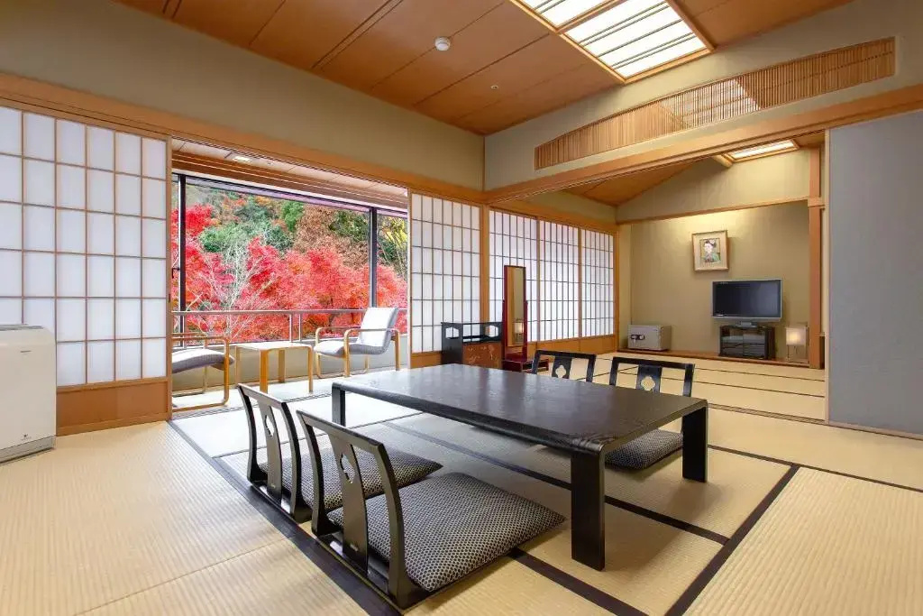 Superior Japanese-Style room with garden view