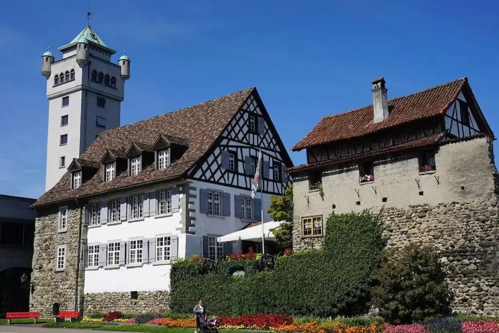 Charmante und zentrale Wohnung am Weiherpark Arbon