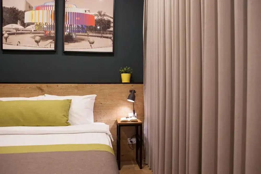 Superior Double room with balcony (full double bed)