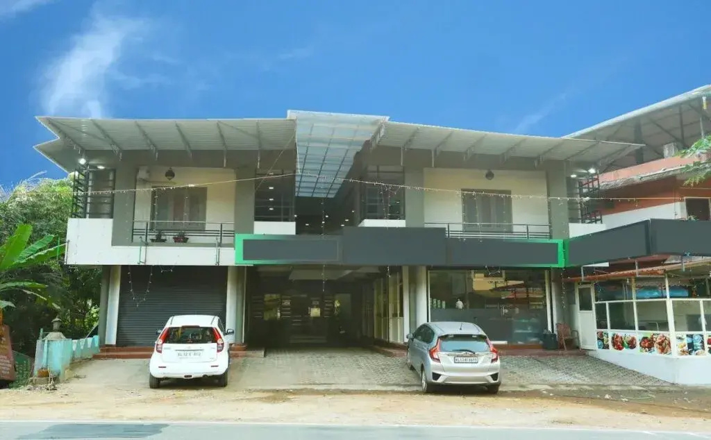 The Green Mushroom By OYO Rooms