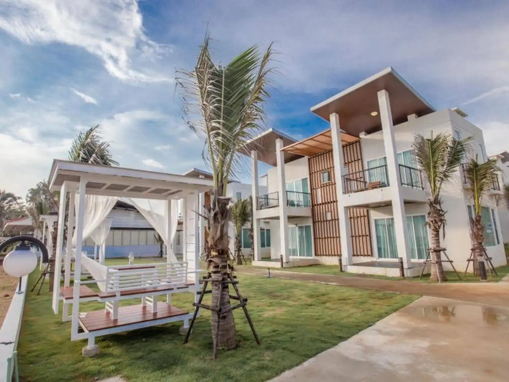 Saint Tropez Beach Resort Hotel - Général