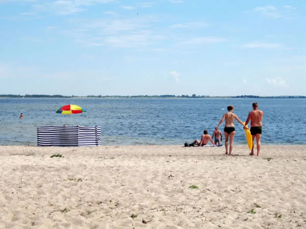 Beach & Waterfront