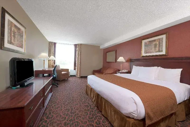 Ramada by Wyndham Niagara Falls/Fallsview - Chambres