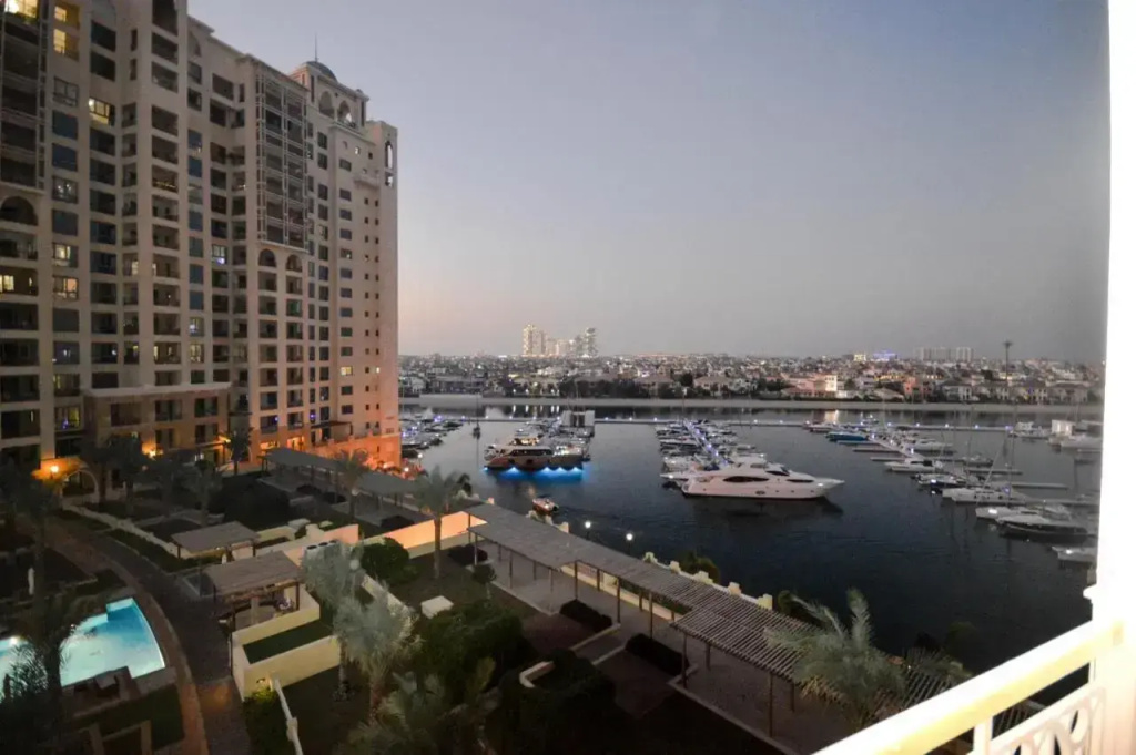 Frank Porter - Marina Residence 5