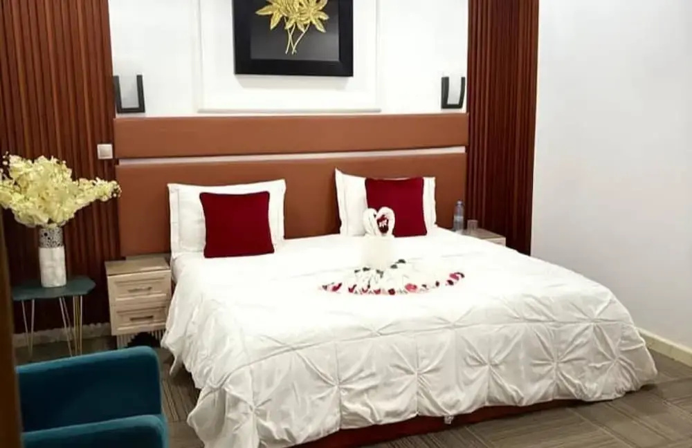 Economy room