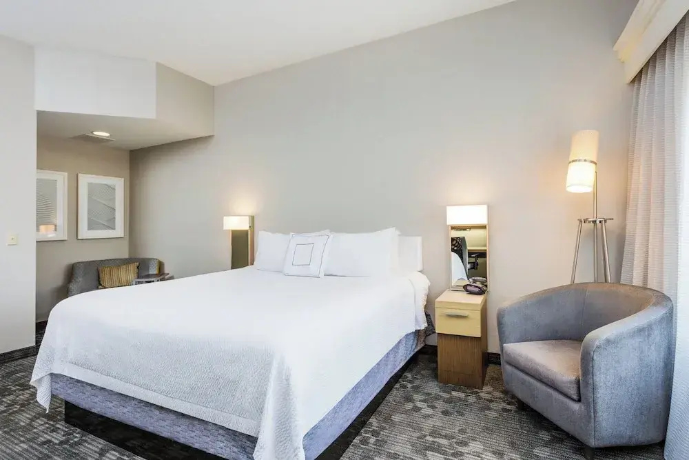 Executive Double room (full double bed)