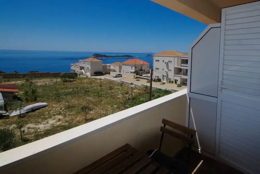 Sandra Apartments